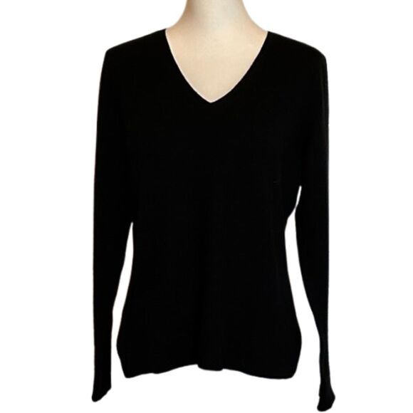 Prive Cashmere Sweater V Neck Long Sleeves Soft Womens Size L Old Money Casual - Picture 1 of 8